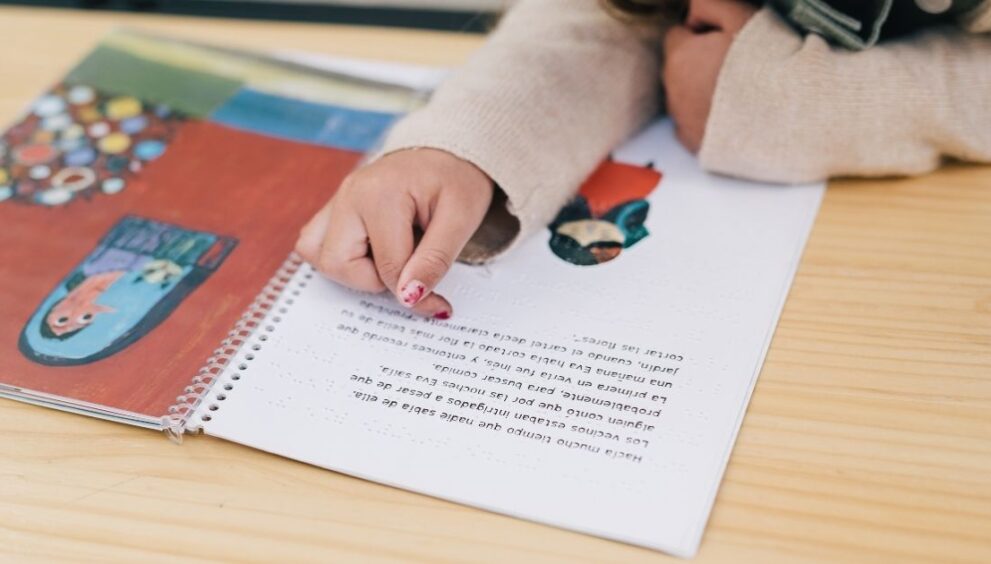 Why Learning Phonics in Hindi Actually Makes It Easier, Not Harder